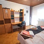 Apartamento Tina With Seasonal Pool *