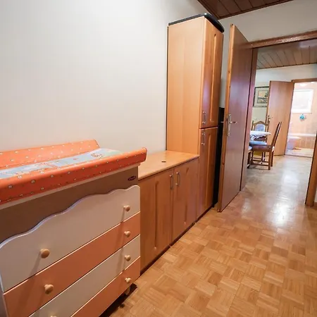 Tina With Seasonal Pool Apartman