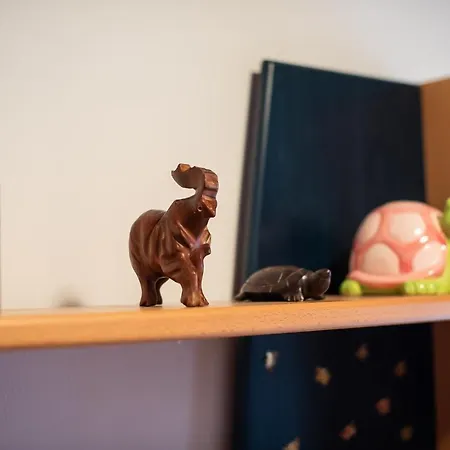 Tina With Seasonal Pool Apartman *