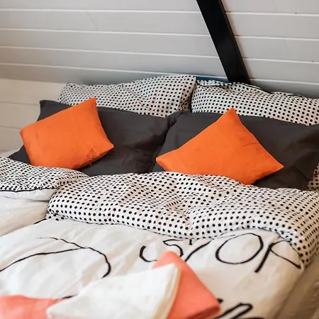 Tina With Seasonal Pool * Podsreda