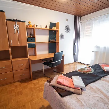 Apartman Tina With Seasonal Pool *