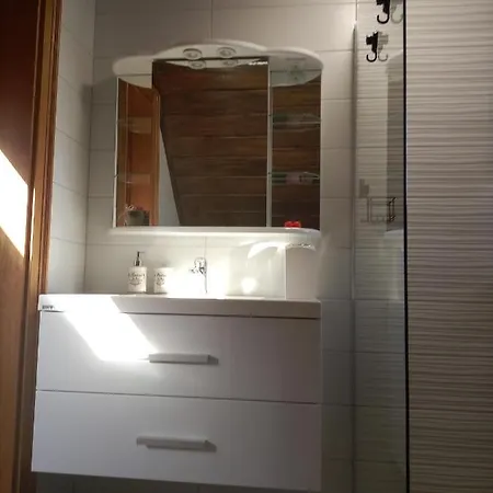 Tina With Seasonal Pool