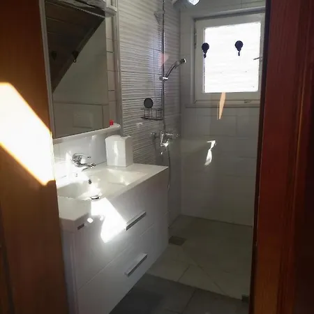 Tina With Seasonal Pool