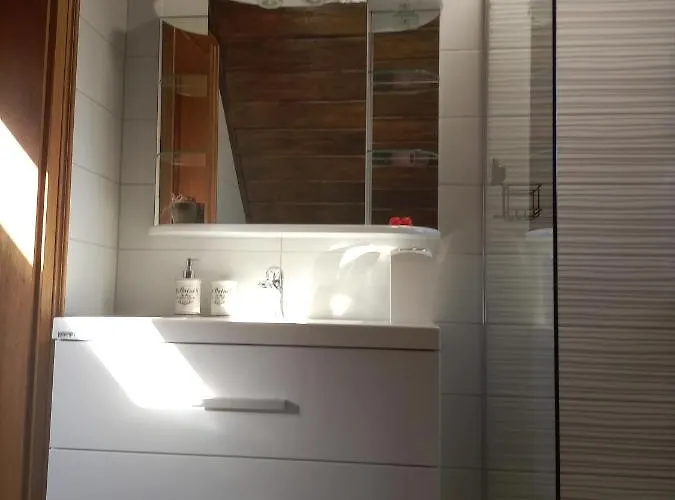 Tina With Seasonal Pool