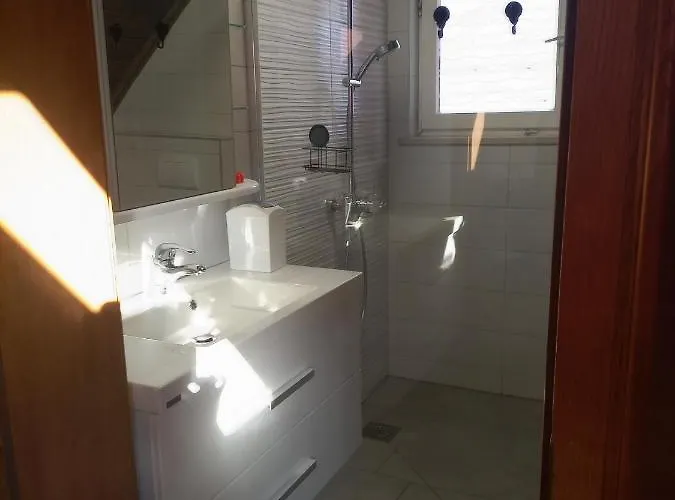 Tina With Seasonal Pool