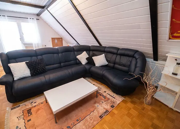 Tina With Seasonal Pool 公寓 Podsreda